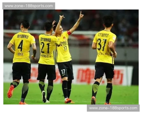 红魔重临:超级杯恒大vs群雄,那是我们最热血的黄金时代 红魔重临:超级杯恒大vs群雄,那是我们最热血的黄金时代